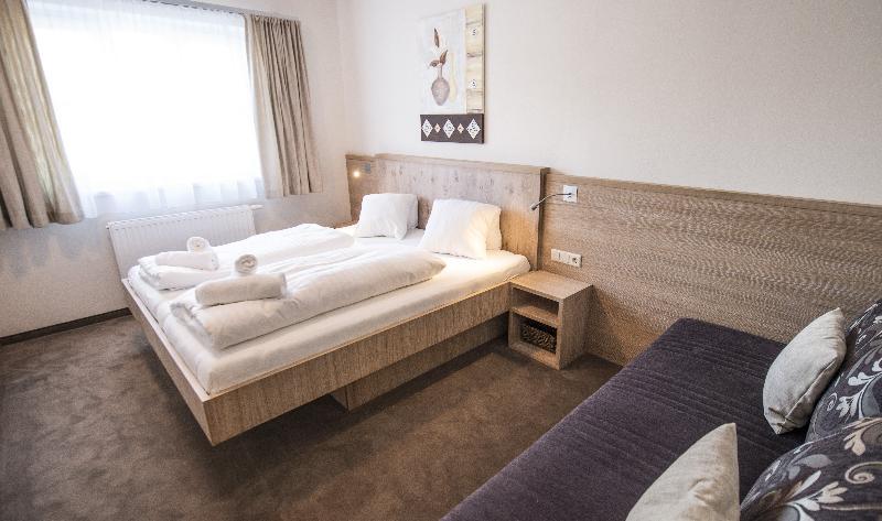 Crystls Aparthotel Flachau Buitenkant foto